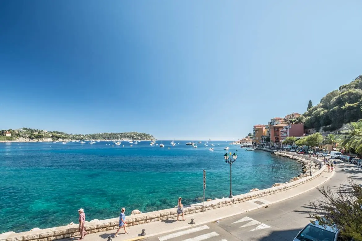 Neighborhood-of-[city]